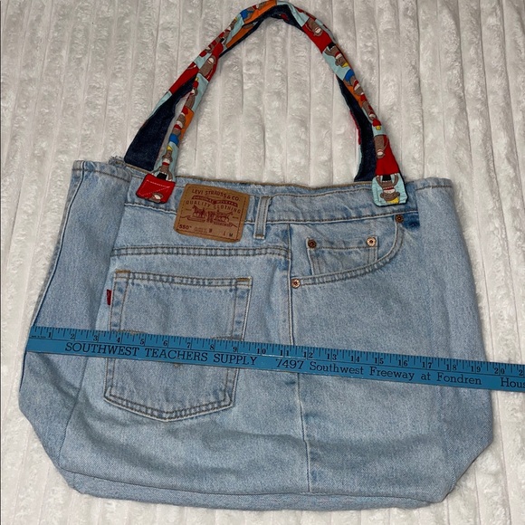 Levis 550 Custom Tote - Picture 9 of 10